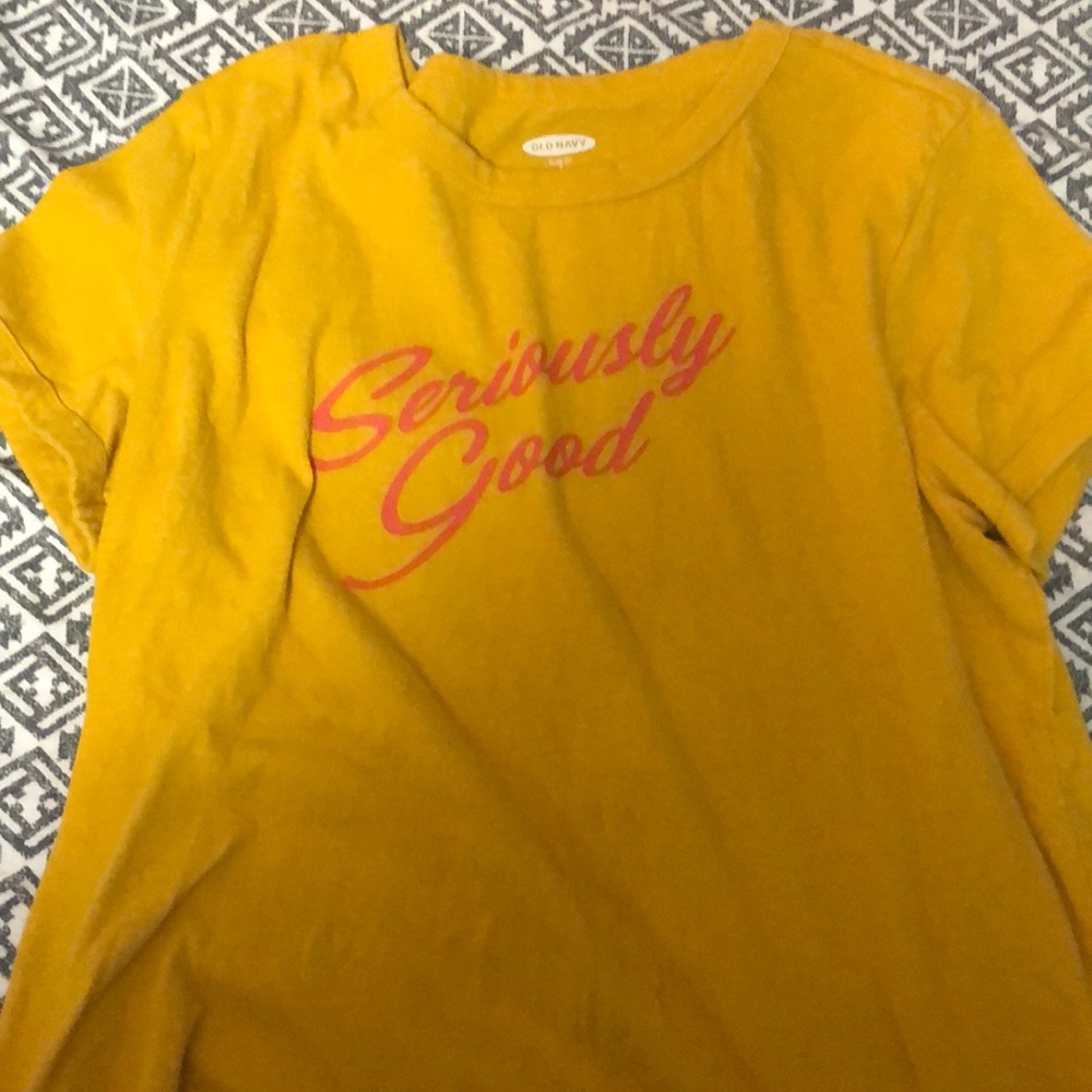 old navy tee - Picture 2 of 3
